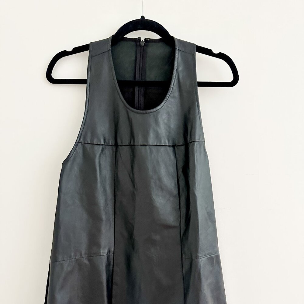 RUDSAK - Canadian Company - A-Line Leather/Fabric Sleeveless Top - L